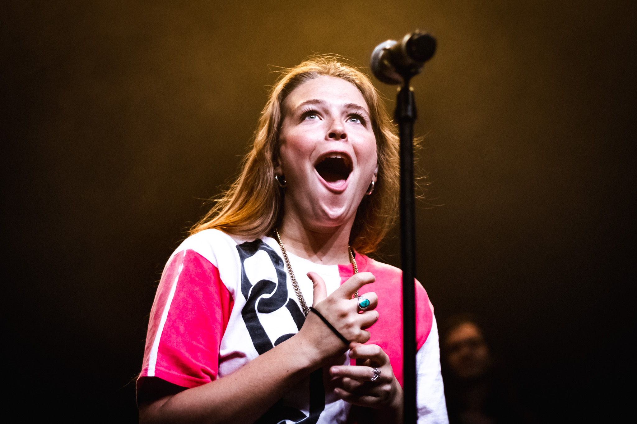 maggie rogers riviera theatre lost concert maggie rogers riviera theatre lost concert